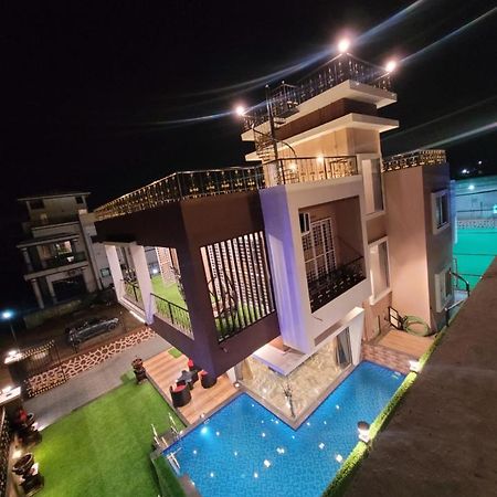 Mount Resorts Lonavala 5 Bhk Luxurious Villa With Private Pool And Full Size Cricket Football Turf Экстерьер фото