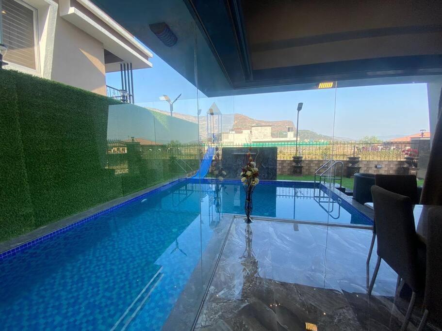 Mount Resorts Lonavala 5 Bhk Luxurious Villa With Private Pool And Full Size Cricket Football Turf Экстерьер фото