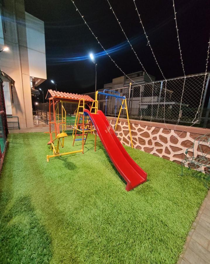 Mount Resorts Lonavala 5 Bhk Luxurious Villa With Private Pool And Full Size Cricket Football Turf Экстерьер фото