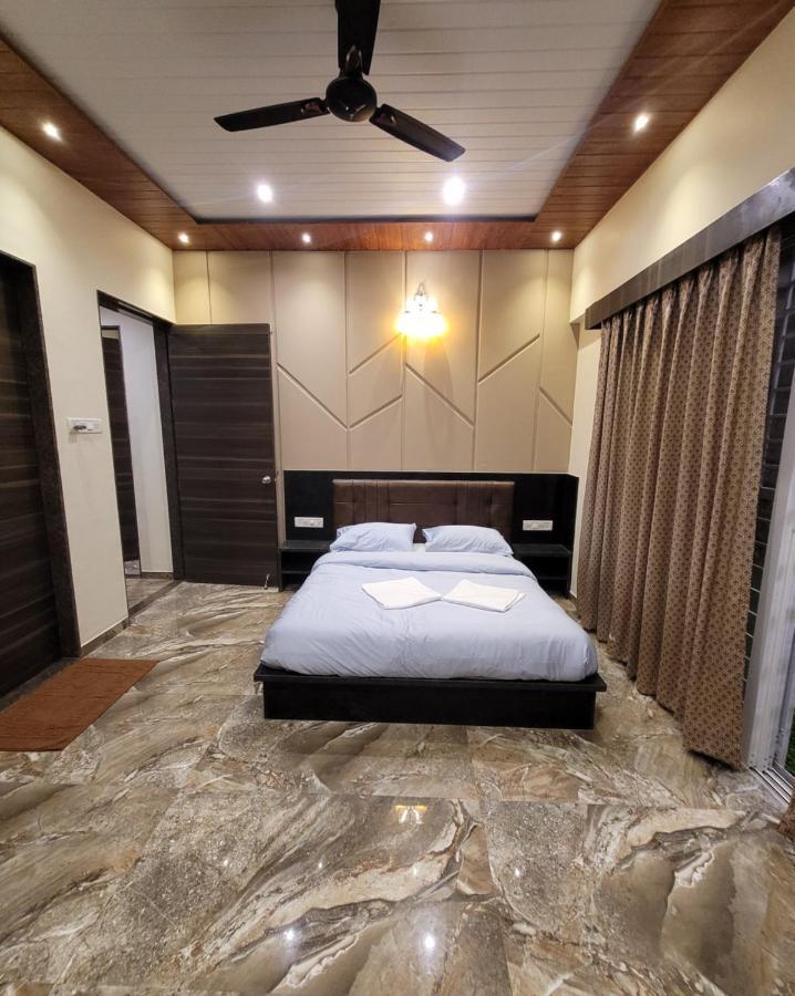 Mount Resorts Lonavala 5 Bhk Luxurious Villa With Private Pool And Full Size Cricket Football Turf Экстерьер фото